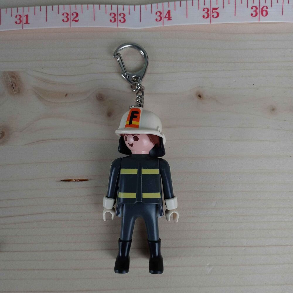 Play mobil Fire fighter officer keychain vintage
